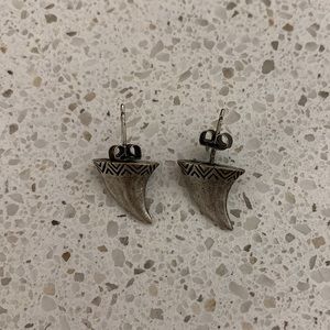 House of Harlow horn stud earrings